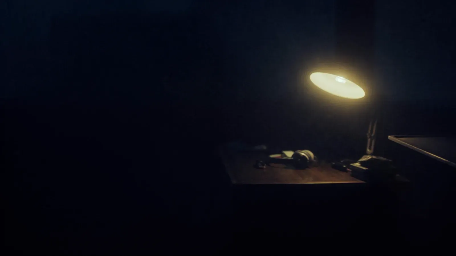 Atmospheric night scene illustrating Best Focus Sound Apps in 2026: 5 Workflows Compared